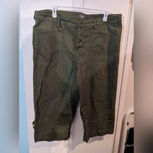 Torrid Olive Green Button-Up Cropped Wide Leg Pants